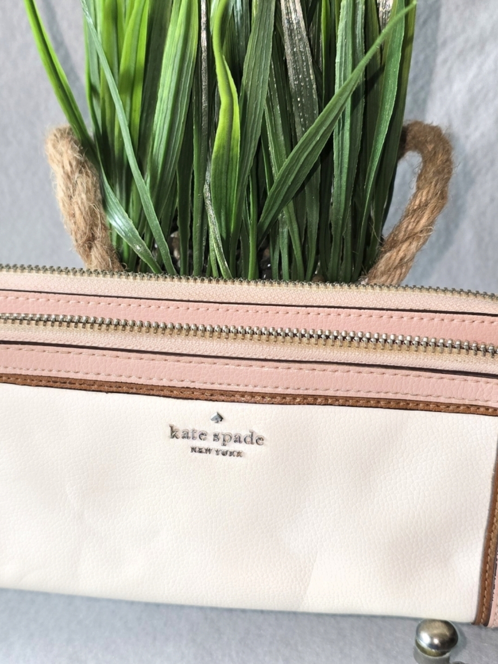 Kate Spade Pink & White Leather Crossbody Wallet Spring colors - Picture 12 of 12